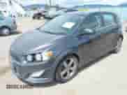 2013 Chevrolet Sonic RS z VIN 1G1JG6SB8D4180207, wystawiony jako IAAI lot #42426670 z przebiegiem 183 889 mil mil oraz . Historia ofert i sprzedaży dostępna na DreamBid. Obrazek 2.