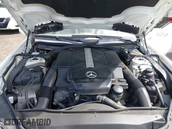 ✅ 2003 Mercedes-Benz SL 500 • VIN: WDBSK75F73F045221 • Lot: 42250517. Listed on IAAI with 103,803 mi. Free auction sales archive from the USA and detailed vehicle history report at DreamBid. Image 10.