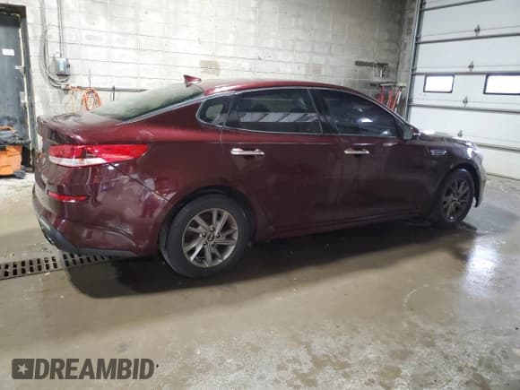 ✅ 2019 Kia Optima LX • VIN: 5XXGT4L30KG329169 • Лот: 90655435. Опубликован ранее на Copart с пробегом 108 499 миль. Бесплатный доступ к архиву аукционных продаж из США и подробный отчёт об истории автомобиля на DreamBid. Изображение 3.