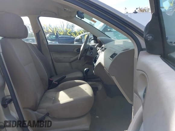 ✅ 2006 Ford Focus S • VIN: 1FAFP34N96W104334 • Lot: 43656425. Listed on IAAI with 131,370 mi. Free auction sales archive from the USA and detailed vehicle history report at DreamBid. Image 5.