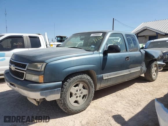 ✅ 2006 Chevrolet Silverado 1500 LT1 • VIN: 1GCEC19T76Z151020 • Лот: 73388884. Опубликован ранее на Copart с пробегом 240 261 миль. Бесплатный доступ к архиву аукционных продаж из США и подробный отчёт об истории автомобиля на DreamBid. Изображение 1.