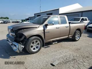 ✅ 2009 Dodge 1500 Sport • VIN: 1D3HV18T59S743996 • Lot: 55102305. Wystawiony na Copart z przebiegiem 98 347 mil. Bezpłatny archiwum sprzedaży aukcyjnych z USA i szczegółowy raport historii pojazdu na DreamBid. Zdjęcie 1.