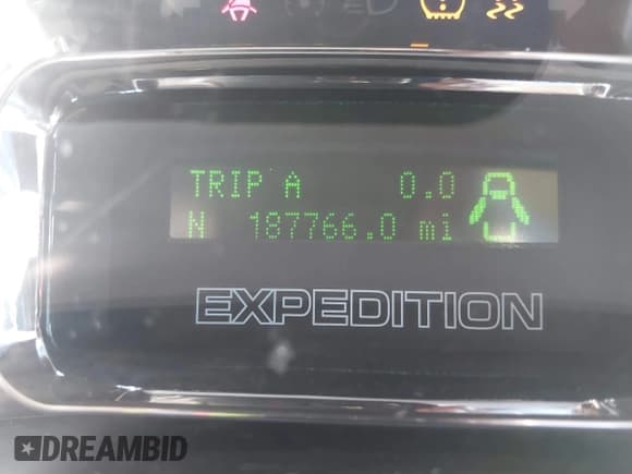 ✅ 2012 Ford Expedition Limited • VIN: 1FMJU2A54CEF54983 • Lot: 41634529. Listed on IAAI with 187,766 mi. Free auction sales archive from the USA and detailed vehicle history report at DreamBid. Image 15.