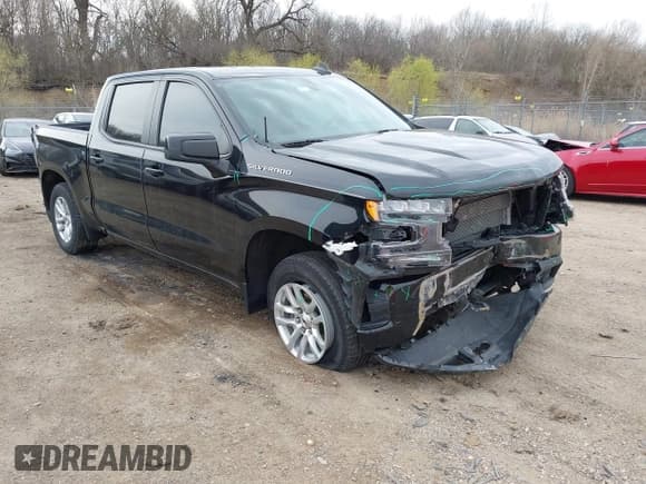 ✅ 2021 Chevrolet Silverado 1500 RST • VIN: 1GCUYEED9MZ419064 • Lot: 42066047. Wystawiony na IAAI z przebiegiem 50 236 mil. Bezpłatny archiwum sprzedaży aukcyjnych z USA i szczegółowy raport historii pojazdu na DreamBid. Zdjęcie 1.