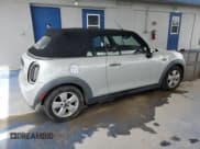 ✅ 2017 MINI Convertible Cooper • VIN: WMWWG5C5XH3C20217 • Лот: 68411985. Опубликован ранее на Copart с пробегом 45 873 миль. Бесплатный доступ к архиву аукционных продаж из США и подробный отчёт об истории автомобиля на DreamBid. Изображение 3.