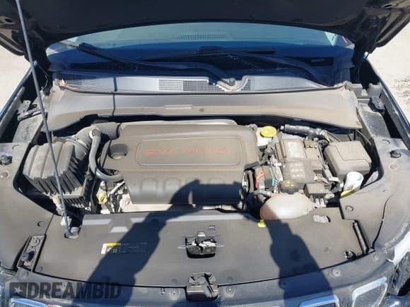 ✅ 2022 Jeep Compass Limited • VIN: 3C4NJDCB6NT133802 • Lot: 41671098. Wystawiony na IAAI z przebiegiem 29 863 mil. Bezpłatny archiwum sprzedaży aukcyjnych z USA i szczegółowy raport historii pojazdu na DreamBid. Zdjęcie 10.