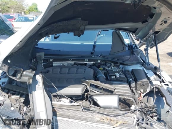 ✅ 2022 Volkswagen Arteon SEL R-Line • VIN: WVWAR7AN2NE012187 • Lot: 42644862. Wystawiony na IAAI z przebiegiem 25 990 mil. Bezpłatny archiwum sprzedaży aukcyjnych z USA i szczegółowy raport historii pojazdu na DreamBid. Zdjęcie 10.