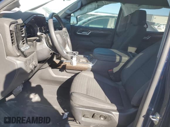 ✅ 2023 Chevrolet Silverado 1500 LT Trail Boss • VIN: 3GCUDFE86PG105669 • Lot: 86084714. Wystawiony na Copart z przebiegiem 59 361 mil. Bezpłatny archiwum sprzedaży aukcyjnych z USA i szczegółowy raport historii pojazdu na DreamBid. Zdjęcie 7.