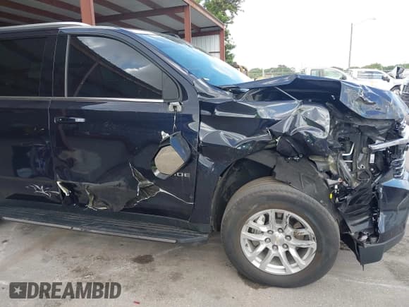 ✅ 2023 Chevrolet Tahoe LT • VIN: 1GNSKNKD6PR198449 • Lot: 42468537. Listed on IAAI with 37,924 mi. Free auction sales archive from the USA and detailed vehicle history report at DreamBid. Image 18.