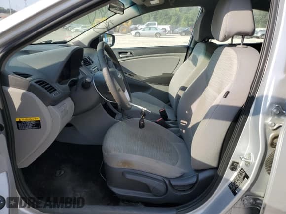 ✅ 2017 Hyundai Accent SE • VIN: KMHCT4AE4HU253120 • Лот: 68792564. Опубликован ранее на Copart с пробегом 87 121 миль. Бесплатный доступ к архиву аукционных продаж из США и подробный отчёт об истории автомобиля на DreamBid. Изображение 7.