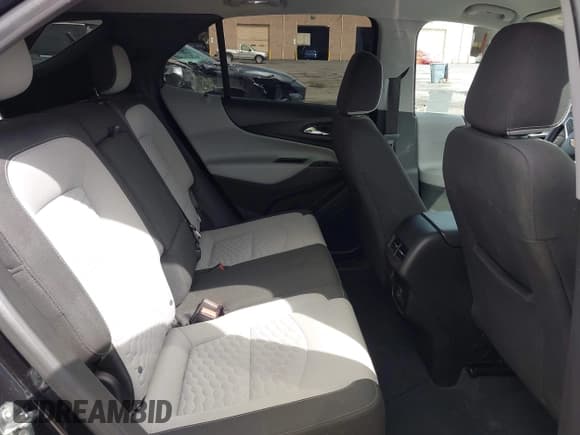 ✅ 2020 Chevrolet Equinox LS • VIN: 2GNAXHEV5L6282755 • Lot: 43363980. Listed on IAAI with 99,456 mi. Free auction sales archive from the USA and detailed vehicle history report at DreamBid. Image 8.