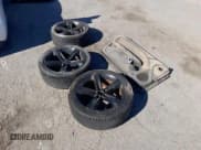 ✅ 2015 Dodge Challenger SXT • VIN: 2C3CDZAG6FH758760 • Lot: 65840534. Wystawiony na Copart z przebiegiem Nie podano. Bezpłatny archiwum sprzedaży aukcyjnych z USA i szczegółowy raport historii pojazdu na DreamBid. Zdjęcie 12.