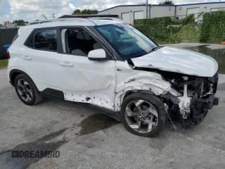 ✅ 2023 Hyundai Venue SEL • VIN: KMHRC8A34PU213778 • Lot: 64818424. Wystawiony na Copart z przebiegiem 35 153 mil. Bezpłatny archiwum sprzedaży aukcyjnych z USA i szczegółowy raport historii pojazdu na DreamBid. Zdjęcie 4.