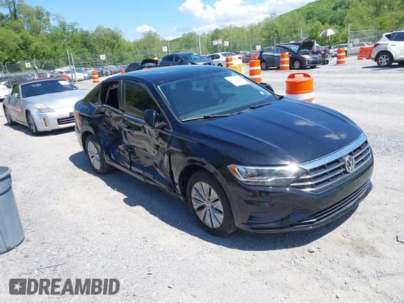 ✅ 2019 Volkswagen Jetta S • VIN: 3VWC57BU8KM090633 • Лот: 42164977. Опубликован ранее на IAAI с пробегом 78 348 миль. Бесплатный доступ к архиву аукционных продаж из США и подробный отчёт об истории автомобиля на DreamBid. Изображение 1.