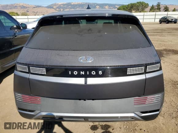 2023 Hyundai Ioniq 5 SEL z VIN KM8KN4AE4PU132883, wystawiony jako Copart lot #72572994 z przebiegiem 13 647 mil mil oraz Szkoda całkowita • Salvage title. Historia ofert i sprzedaży dostępna na DreamBid. Obrazek 6.