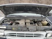 ✅ 2002 Ford Econoline Cargo • VIN: 1FTNE24262HA77300 • Lot: 88213135. Wystawiony na Copart z przebiegiem 171 829 mil. Bezpłatny archiwum sprzedaży aukcyjnych z USA i szczegółowy raport historii pojazdu na DreamBid. Zdjęcie 13.