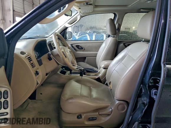 ✅ 2007 Ford Escape Limited • VIN: 1FMYU04147KB95458 • Lot: 95086165. Listed on Copart with 140,505 mi. Free auction sales archive from the USA and detailed vehicle history report at DreamBid. Image 7.
