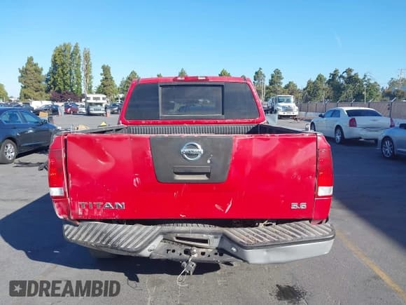 ✅ 2005 Nissan Titan LE • VIN: 1N6AA07A65N512384 • Лот: 42975368. Опубликован ранее на IAAI с пробегом 208 390 миль. Бесплатный доступ к архиву аукционных продаж из США и подробный отчёт об истории автомобиля на DreamBid. Изображение 16.