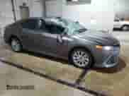 2023 Toyota Camry LE с VIN 4T1R11BK1PU095790, выставлен на аукционе Copart как лот 62891515 с пробегом 60 790 миль миль и Списание • Salvage title. История ставок и продаж доступна на DreamBid. Изображение 4.