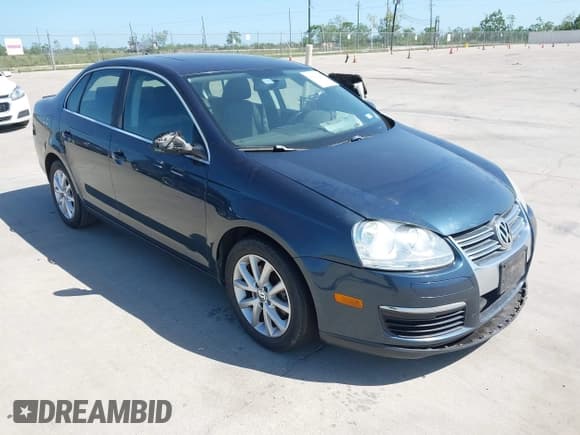 ✅ 2010 Volkswagen Jetta SE • VIN: 3VWRX7AJ1AM014794 • Lot: 42020259. Listed on IAAI with 226,798 mi. Free auction sales archive from the USA and detailed vehicle history report at DreamBid. Image 1.