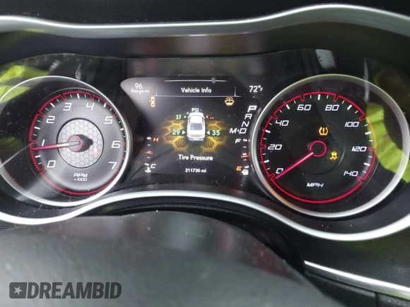 ✅ 2015 Dodge Charger SXT • VIN: 2C3CDXJG8FH898376 • Lot: 42948897. Wystawiony na IAAI z przebiegiem 211 730 mil. Bezpłatny archiwum sprzedaży aukcyjnych z USA i szczegółowy raport historii pojazdu na DreamBid. Zdjęcie 7.