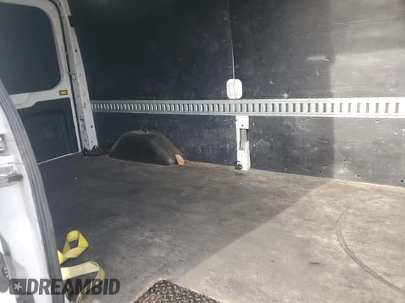 ✅ 2018 Ford Transit • VIN: 1FTBW2CM2JKA92784 • Lot: 45275575. Listed on Copart with 115,702 mi. Free auction sales archive from the USA and detailed vehicle history report at DreamBid. Image 10.