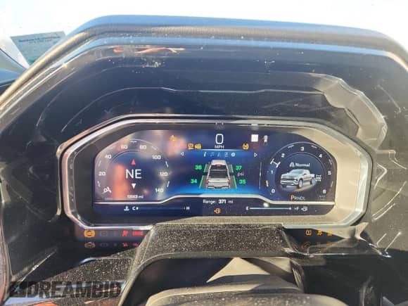 2023 Chevrolet Silverado 1500 LT z VIN 3GCPDDEK4PG265806, wystawiony jako Copart lot #86117575 z przebiegiem 13 143 mil mil oraz Szkoda całkowita • Salvage title. Historia ofert i sprzedaży dostępna na DreamBid. Obrazek 9.