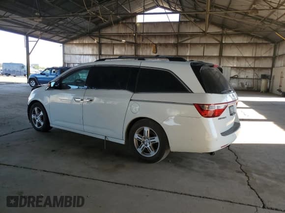 ✅ 2011 Honda Odyssey Touring • VIN: 5FNRL5H90BB029226 • Lot: 84238665. Listed on Copart with Not provided. Free auction sales archive from the USA and detailed vehicle history report at DreamBid. Image 2.