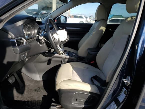 ✅ 2020 Mazda CX-5 Touring • VIN: JM3KFACM7L0783793 • Lot: 90615615. Wystawiony na Copart z przebiegiem 88 367 mil. Bezpłatny archiwum sprzedaży aukcyjnych z USA i szczegółowy raport historii pojazdu na DreamBid. Zdjęcie 7.