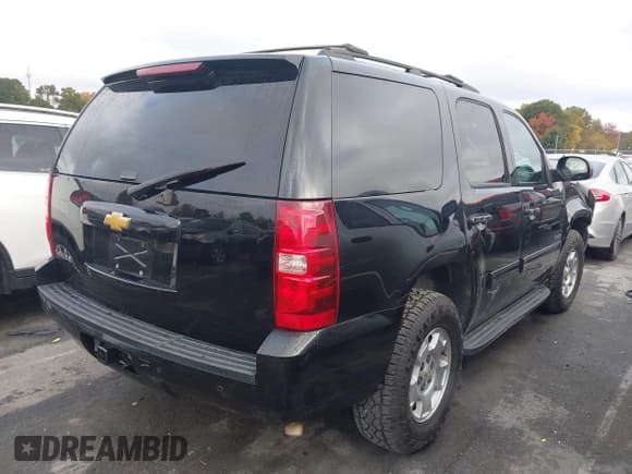 ✅ 2014 Chevrolet Tahoe LT • VIN: 1GNSCBE03ER236835 • Лот: 43563149. Опубликован ранее на IAAI с пробегом 210 260 миль. Бесплатный доступ к архиву аукционных продаж из США и подробный отчёт об истории автомобиля на DreamBid. Изображение 4.