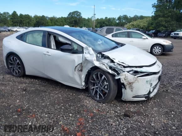 2024 Toyota Prius SE with VIN JTDACACU2R3024408, listed as a IAAI auction lot 43114921 with 18,724 mi miles and . Bid and sale history available at DreamBid. Image 13.