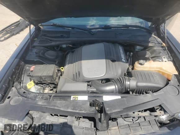 ✅ 2015 Dodge Challenger R/T Plus • VIN: 2C3CDZBT1FH757673 • Lot: 71425035. Wystawiony na Copart z przebiegiem 100 544 mil. Bezpłatny archiwum sprzedaży aukcyjnych z USA i szczegółowy raport historii pojazdu na DreamBid. Zdjęcie 11.