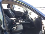 ✅ 2014 Mazda 3 i Grand Touring • VIN: JM1BM1M71E1160707 • Lot: 42302317. Wystawiony na IAAI z przebiegiem 96 944 mil. Bezpłatny archiwum sprzedaży aukcyjnych z USA i szczegółowy raport historii pojazdu na DreamBid. Zdjęcie 5.