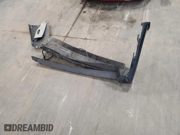 ✅ 2008 Jeep Commander Sport • VIN: 1J8HG48K88C180262 • Lot: 72258764. Wystawiony na Copart z przebiegiem 177 313 mil. Bezpłatny archiwum sprzedaży aukcyjnych z USA i szczegółowy raport historii pojazdu na DreamBid. Zdjęcie 15.