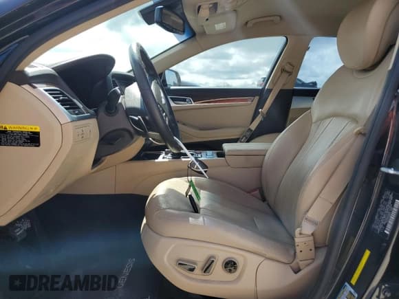 ✅ 2016 Hyundai Genesis 3.8L • VIN: KMHGN4JEXGU137320 • Lot: 45537575. Wystawiony na Copart z przebiegiem 38 971 mil. Bezpłatny archiwum sprzedaży aukcyjnych z USA i szczegółowy raport historii pojazdu na DreamBid. Zdjęcie 7.