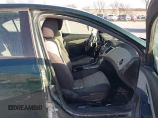 ✅ 2014 Chevrolet Cruze LS • VIN: 1G1PA5SH7E7211103 • Lot: 41715293. Listed on IAAI with 118,915 mi. Free auction sales archive from the USA and detailed vehicle history report at DreamBid. Image 5.