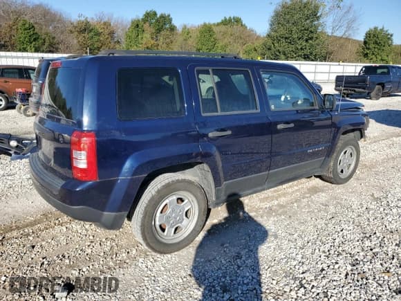 ✅ 2013 Jeep Patriot Sport • VIN: 1C4NJPBA3DD130144 • Lot: 74302753. Listed on Copart with 128,813 mi. Free auction sales archive from the USA and detailed vehicle history report at DreamBid. Image 3.