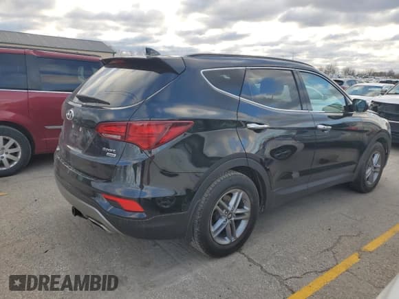 ✅ 2017 Hyundai Santa Fe 2.4L • VIN: 5XYZUDLB7HG462562 • Лот: 80910303. Опубликован ранее на Copart с пробегом Не указан. Бесплатный доступ к архиву аукционных продаж из США и подробный отчёт об истории автомобиля на DreamBid. Изображение 3.