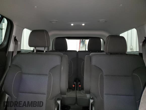 ✅ 2021 GMC Acadia SLE • VIN: 1GKKNRLS1MZ147218 • Lot: 89693655. Wystawiony na Copart z przebiegiem 80 242 mil. Bezpłatny archiwum sprzedaży aukcyjnych z USA i szczegółowy raport historii pojazdu na DreamBid. Zdjęcie 10.