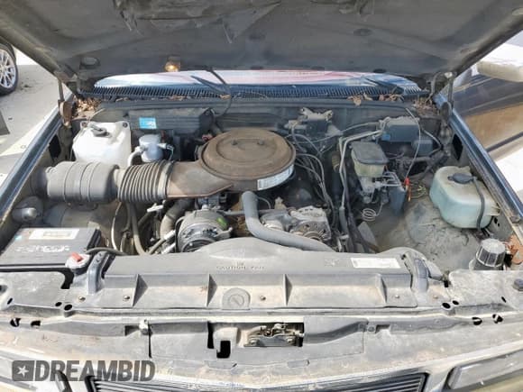 ✅ 1992 GMC Sierra 1500 • VIN: 2GTHC39NXN1556192 • Lot: 55469485. Wystawiony na Copart z przebiegiem 128 938 mil. Bezpłatny archiwum sprzedaży aukcyjnych z USA i szczegółowy raport historii pojazdu na DreamBid. Zdjęcie 11.