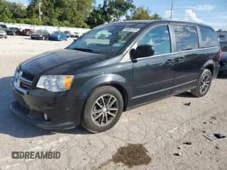 2017 Dodge Grand Caravan SXT с VIN 2C4RDGCG1HR685320, выставлен на аукционе Copart как лот 84951315 с пробегом 135 074 миль миль и Списание • Salvage title. История ставок и продаж доступна на DreamBid. Изображение 1.