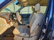 ✅ 2013 Mercedes-Benz GLK 350 • VIN: WDCGG5HB7DF989134 • Lot: 92651195. Wystawiony na Copart z przebiegiem 94 334 mil. Bezpłatny archiwum sprzedaży aukcyjnych z USA i szczegółowy raport historii pojazdu na DreamBid. Zdjęcie 7.