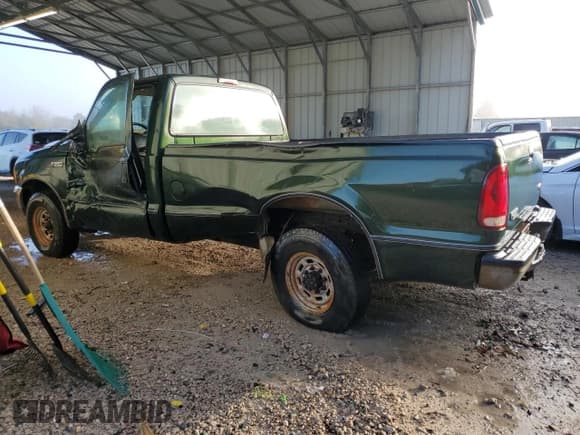✅ 2000 Ford F-250 XL • VIN: 1FTNF20L8YEA47432 • Lot: 86127524. Listed on Copart with 186,938 mi. Free auction sales archive from the USA and detailed vehicle history report at DreamBid. Image 2.