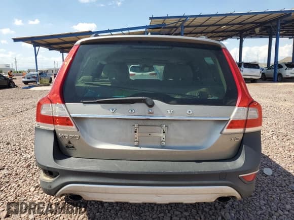 ✅ 2015 Volvo XC70 T5 Drive-E Premier • VIN: YV440MBK2F1220943 • Lot: 63829935. Wystawiony na Copart z przebiegiem 110 189 mil. Bezpłatny archiwum sprzedaży aukcyjnych z USA i szczegółowy raport historii pojazdu na DreamBid. Zdjęcie 6.