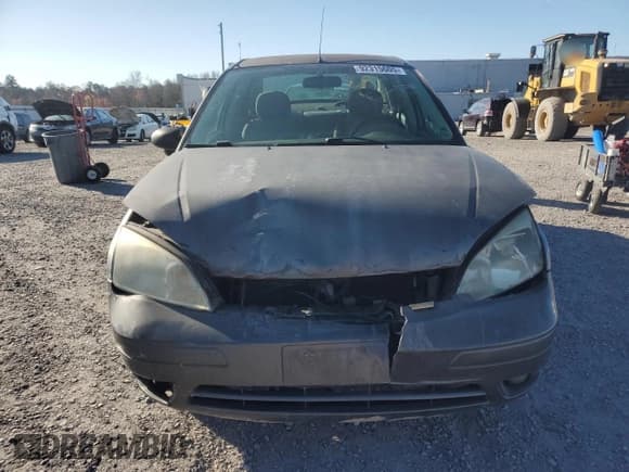 ✅ 2007 Ford Focus S • VIN: 1FAHP34N87W197177 • Lot: 92315605. Listed on Copart with 109,362 mi. Free auction sales archive from the USA and detailed vehicle history report at DreamBid. Image 5.