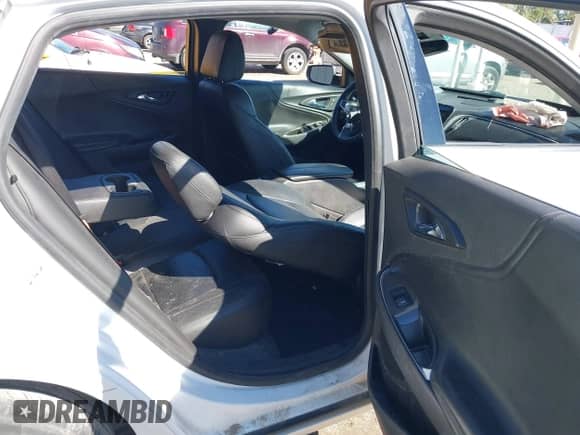 2016 Chevrolet Malibu LT with VIN 1G1ZE5ST9GF340177, listed as a IAAI auction lot 43400101 with 82,421 mi miles and . Bid and sale history available at DreamBid. Image 8.