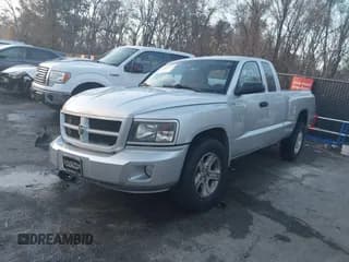 ✅ 2011 Ram Dakota Big Horn • VIN: 1D7RE3BKXBS636138 • Лот: 40959951. Опубликован ранее на IAAI с пробегом 75 615 миль. Бесплатный доступ к архиву аукционных продаж из США и подробный отчёт об истории автомобиля на DreamBid. Изображение 2.