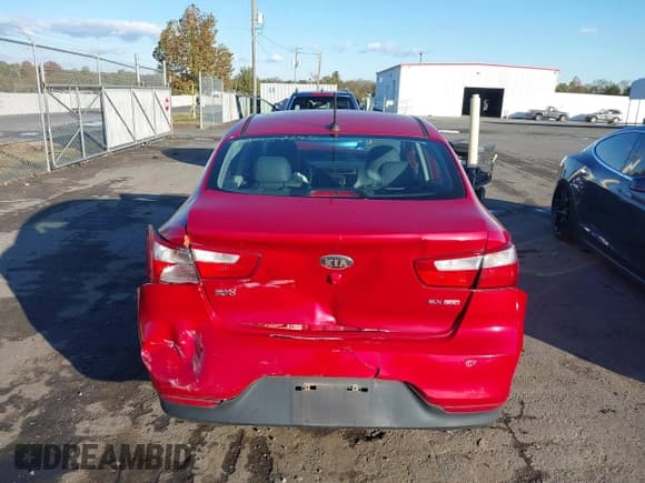 ✅ 2016 Kia Rio EX • VIN: KNADN4A31G6684788 • Лот: 43457195. Опубликован ранее на IAAI с пробегом 78 582 миль. Бесплатный доступ к архиву аукционных продаж из США и подробный отчёт об истории автомобиля на DreamBid. Изображение 17.