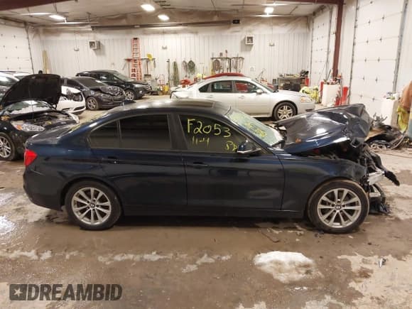 ✅ 2016 BMW 3 Series 320i xDrive • VIN: WBA8A3C57GK689328 • Lot: 43657006. Listed on IAAI with Not provided. Free auction sales archive from the USA and detailed vehicle history report at DreamBid. Image 13.