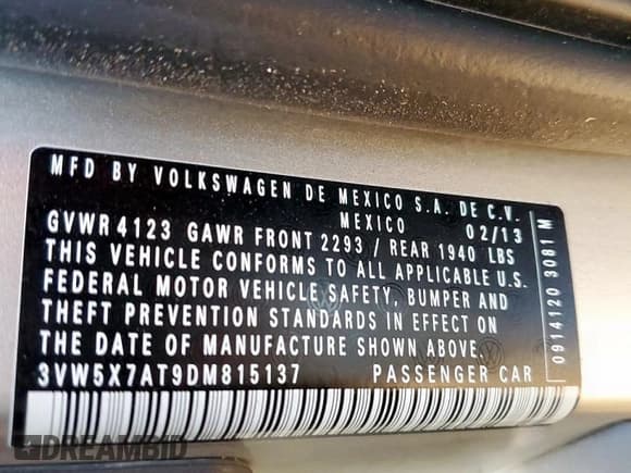 ✅ 2013 Volkswagen Beetle 2.5L • VIN: 3VW5X7AT9DM815137 • Lot: 90747205. Wystawiony na Copart z przebiegiem 137 134 mil. Bezpłatny archiwum sprzedaży aukcyjnych z USA i szczegółowy raport historii pojazdu na DreamBid. Zdjęcie 13.
